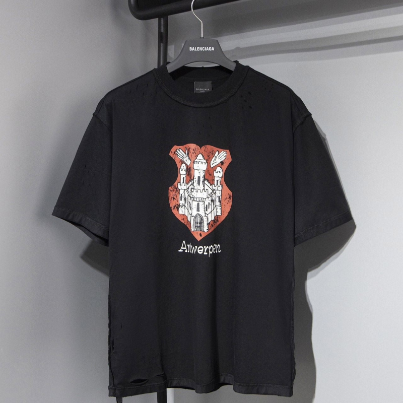 Ba*len*cia*ga t-shirts